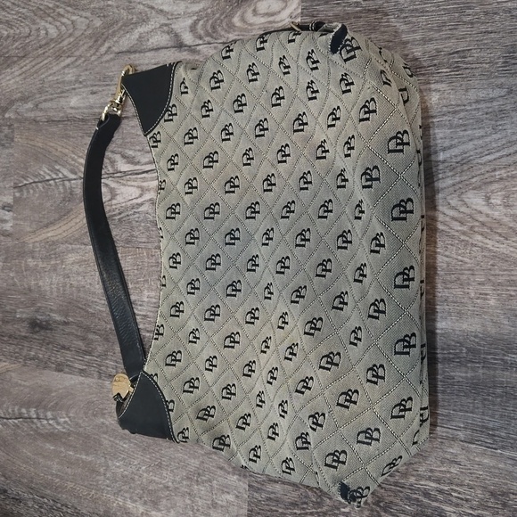 Dooney & Bourke large monogramed hobo bag black & gray canvas - Picture 3 of 10